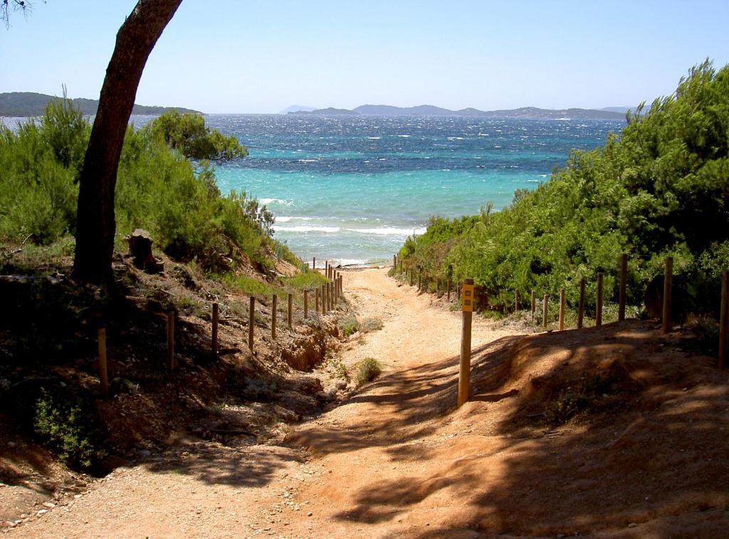 Residence Odalys Les Oceanides La Londe-les-Maures Buitenkant foto